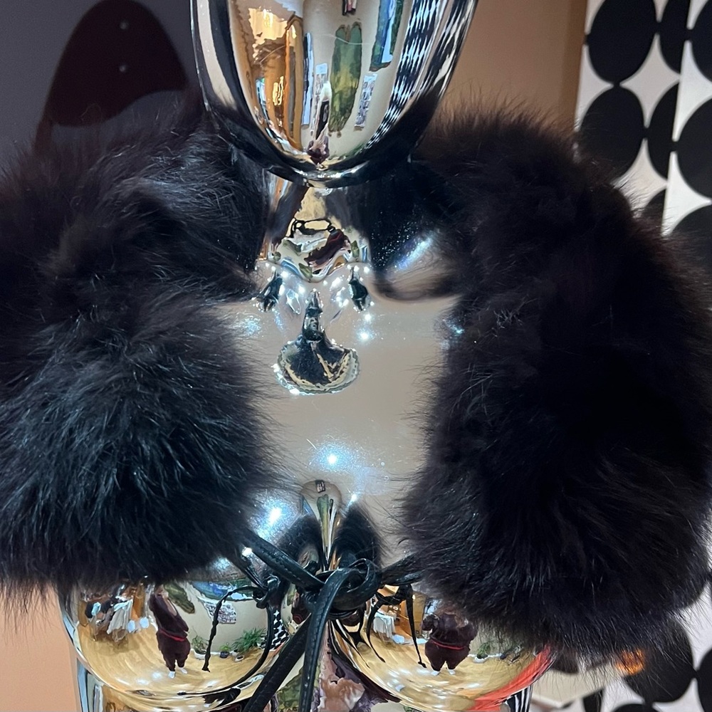Luxurious Black Fur detachable collar